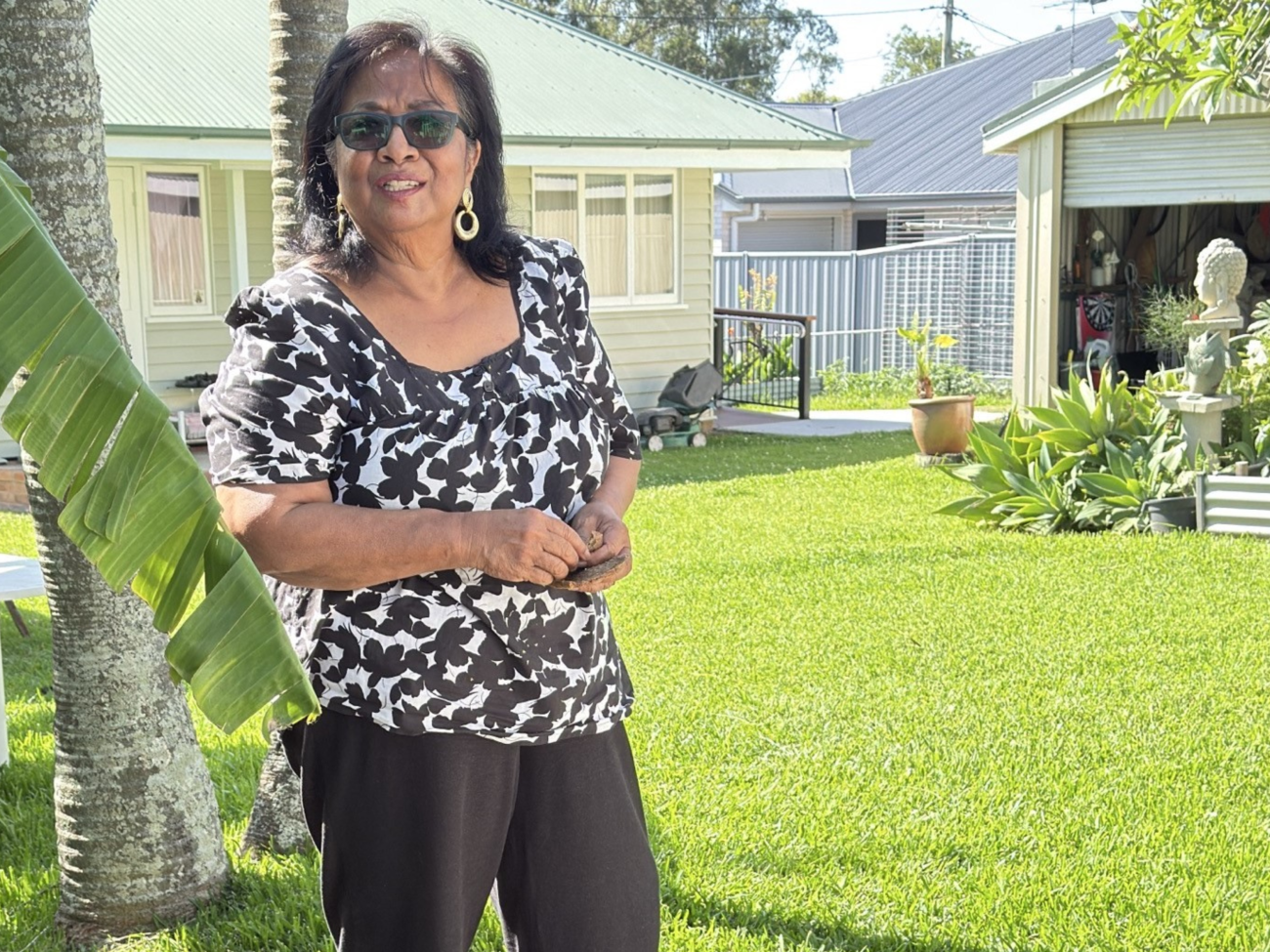 Aunty Semah Image Tile