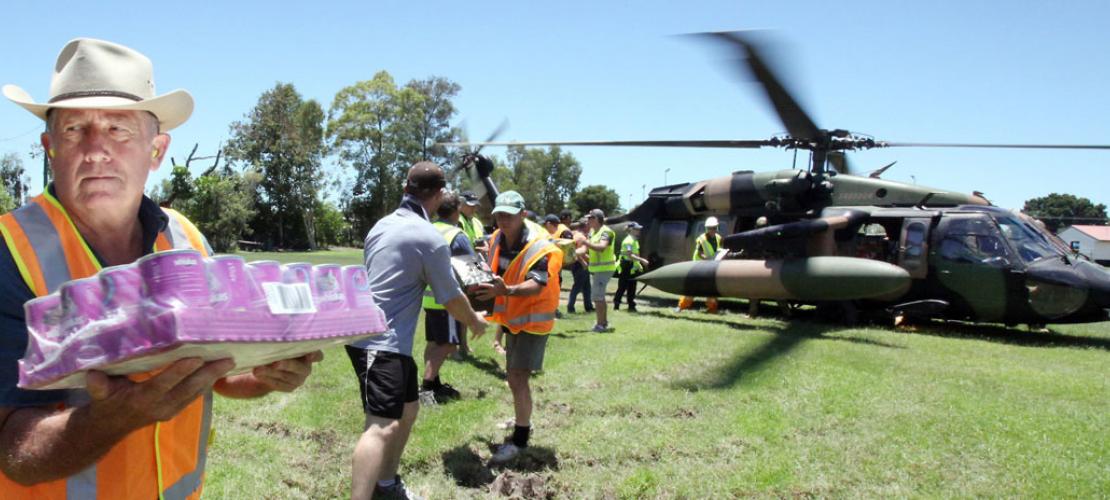 Assistance crews with helicopter