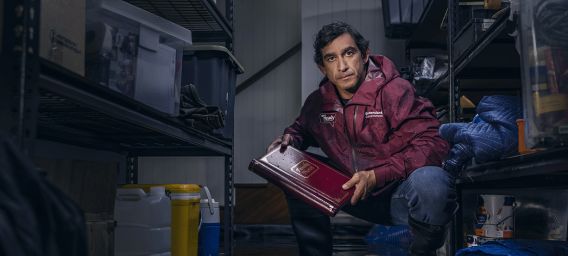 Johnathan Thurston checking flood damage
