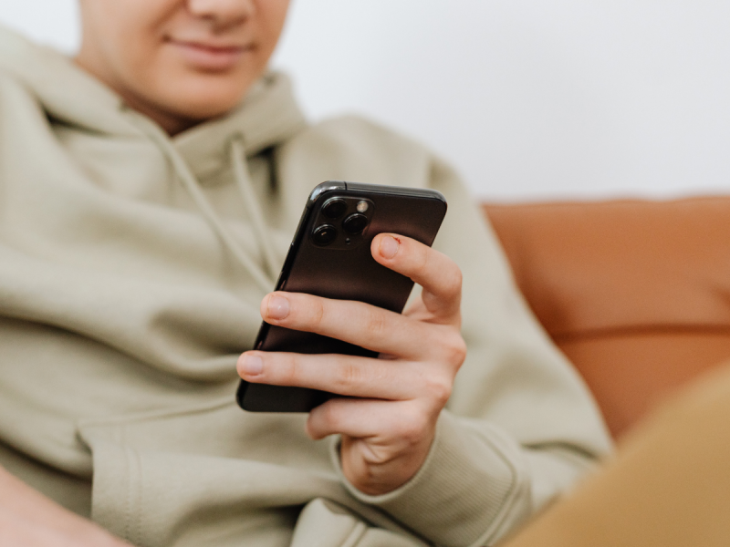 Phone Texting Emergency Contacts